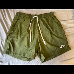 Nike Shorts 9”